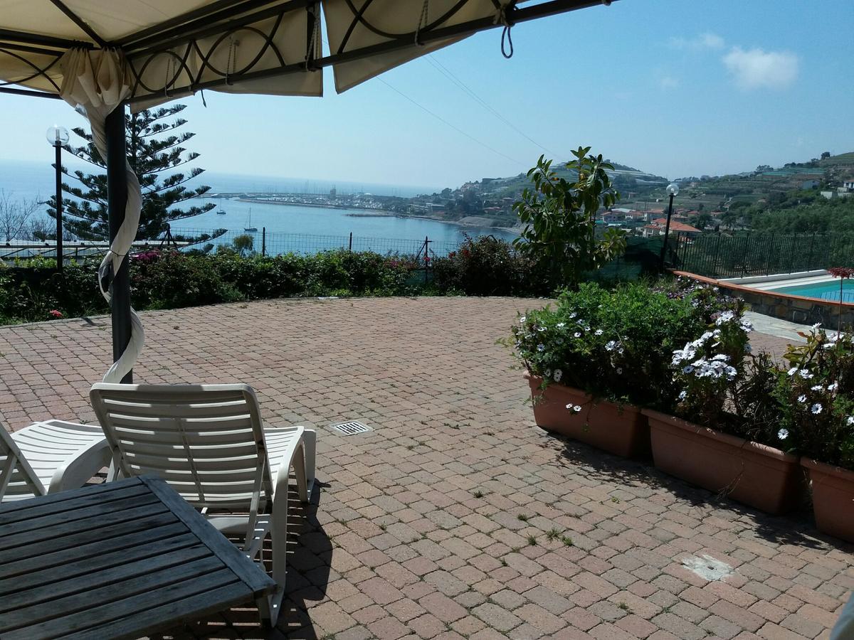 Villa Del Mare Ligure Terme & Spa Piscina A 37 Gradi Santo Stefano al Mare Exterior photo