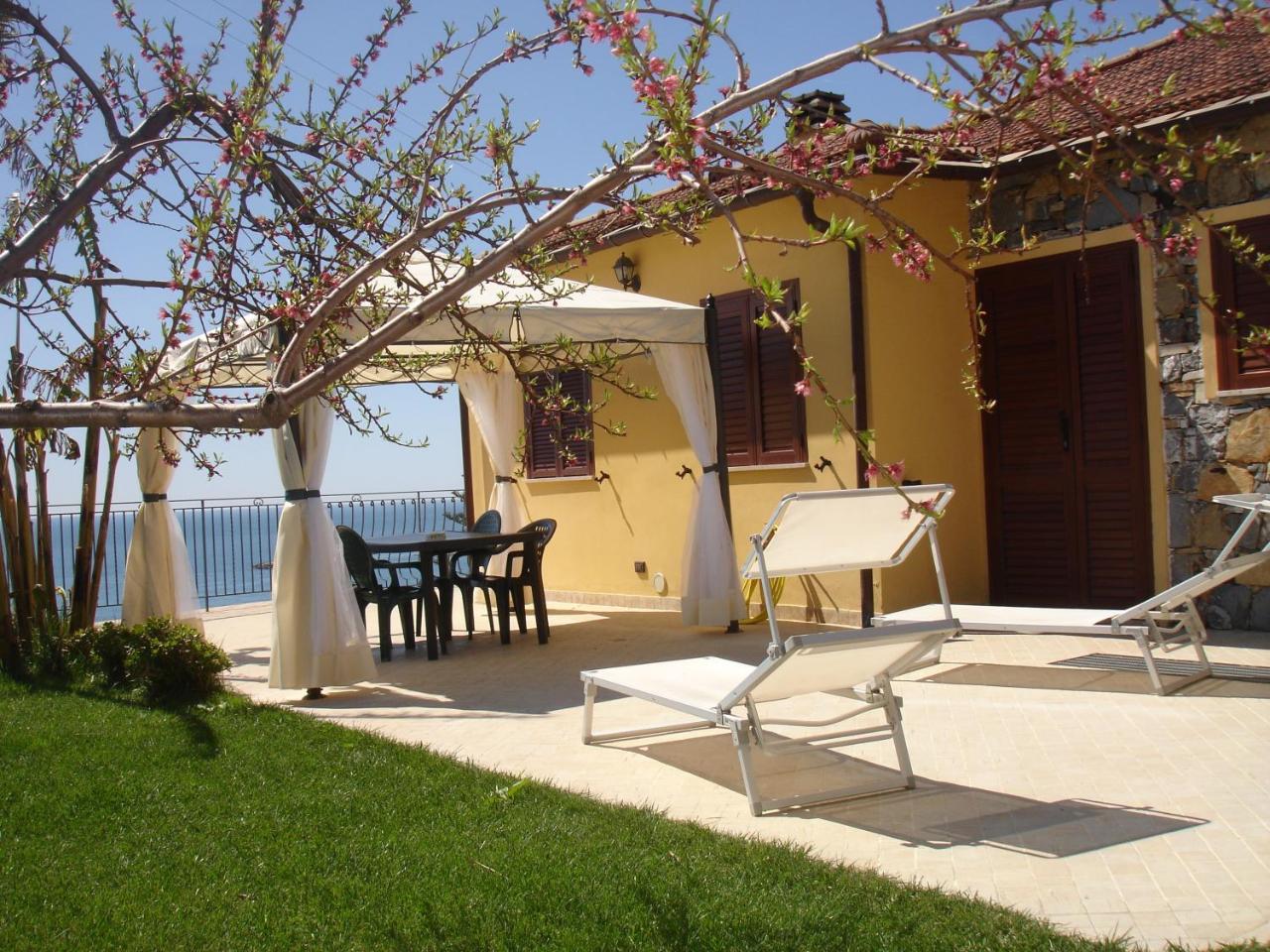 Villa Del Mare Ligure Terme & Spa Piscina A 37 Gradi Santo Stefano al Mare Exterior photo